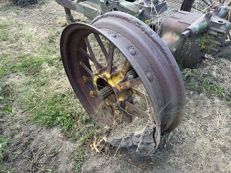 john-deere-a-image-9