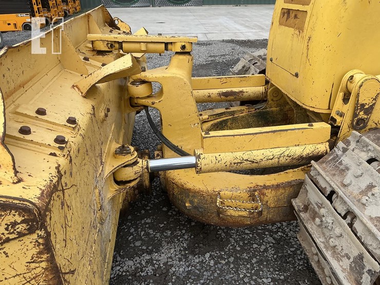 2014-komatsu-d61ex-23-image-12