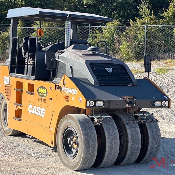 2023 CASE PT240D