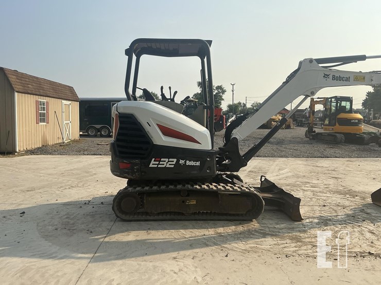 2018-bobcat-e32i-image-5