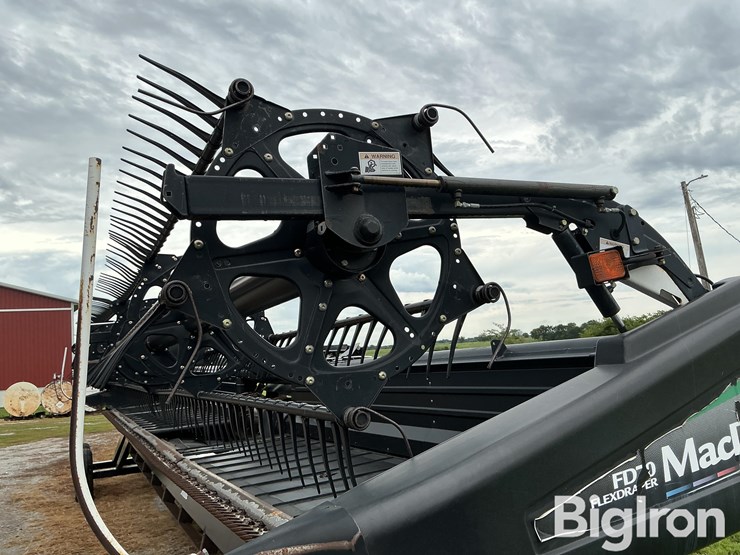 2010-mac-don-fd70-image-12
