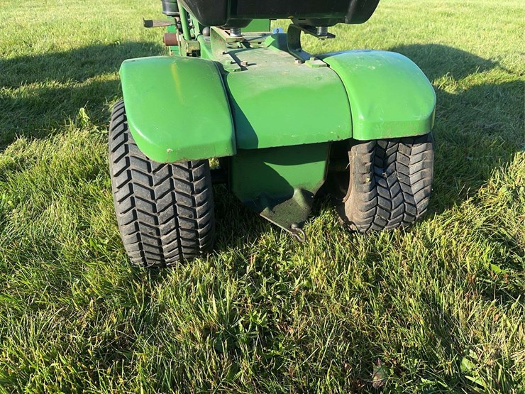 john-deere-70-image-7
