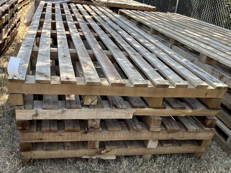 #99-•-(4)-wooden-pallets-52"-x-148-1/2"-x-6-1/2"-image-2