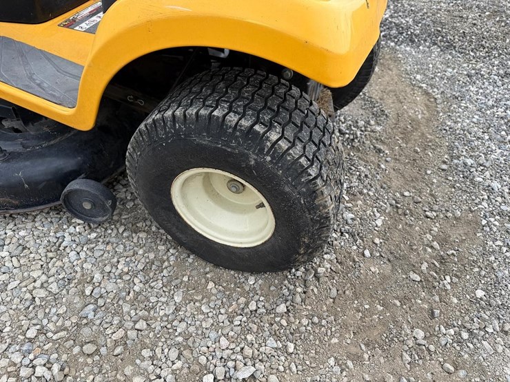 2015-cub-cadet-xt1-lt42-image-9