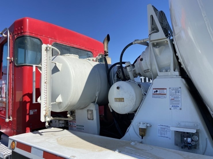 2004-kenworth-w900-image-24