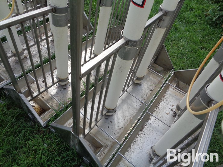 stainless-steel-tube-feeders-image-15