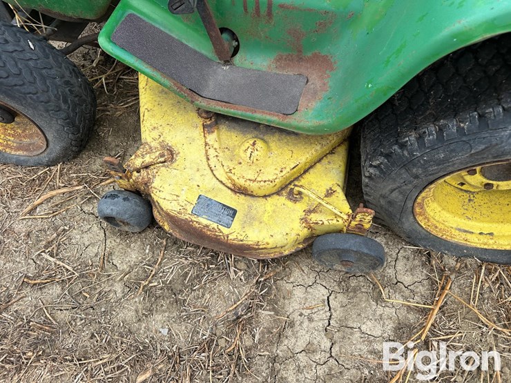john-deere-214-image-9