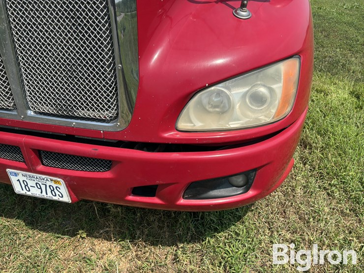 2010-kenworth-t600-image-13