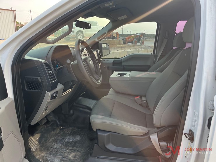 2019-ford-f150-xl-image-13