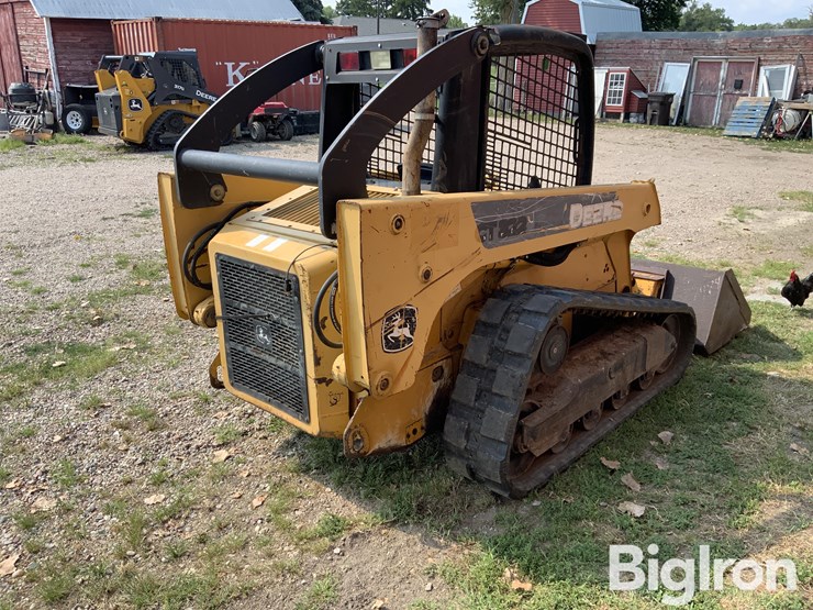2006-deere-ct322-image-5