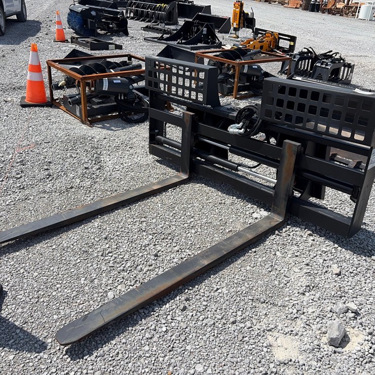 #44 • JENKINS HYD PALLET FORKS