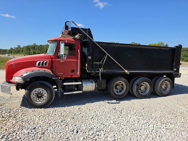 #26510-•-2006-mack-ct713-triaxle-dump-truck-image-3
