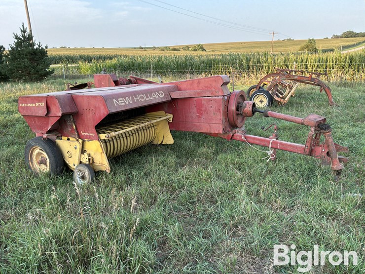 new-holland-hayliner-273-image-1
