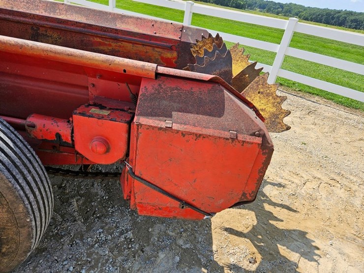 new-holland-512-image-19