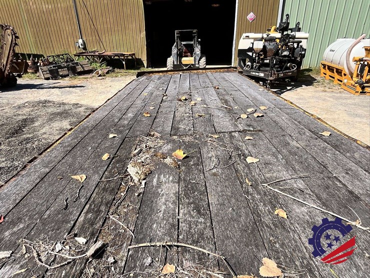 dual-t/a-equipment-tag-trailer-image-28