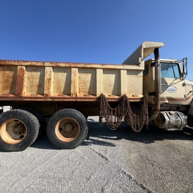 1989 FORD LT9000