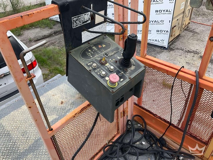 2009-jlg-3369le-image-17