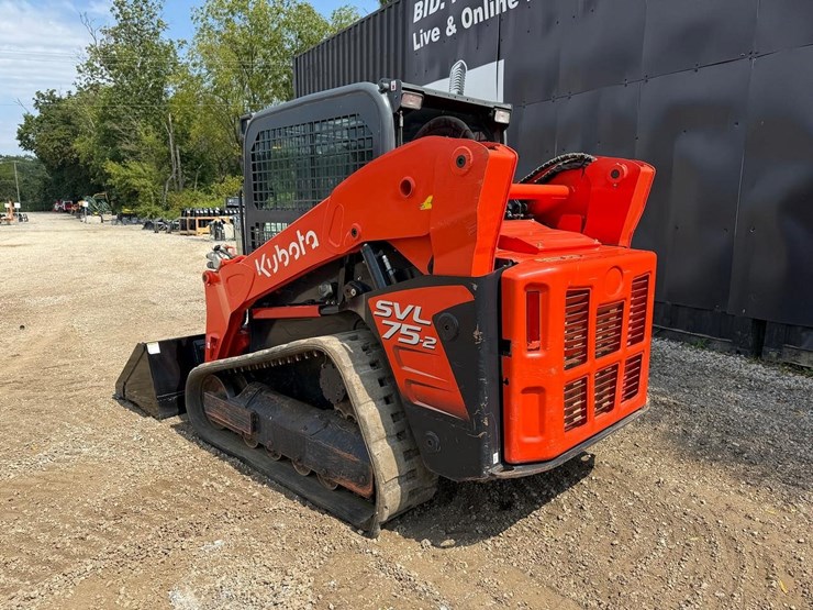 2022-kubota-svl75-2-image-2