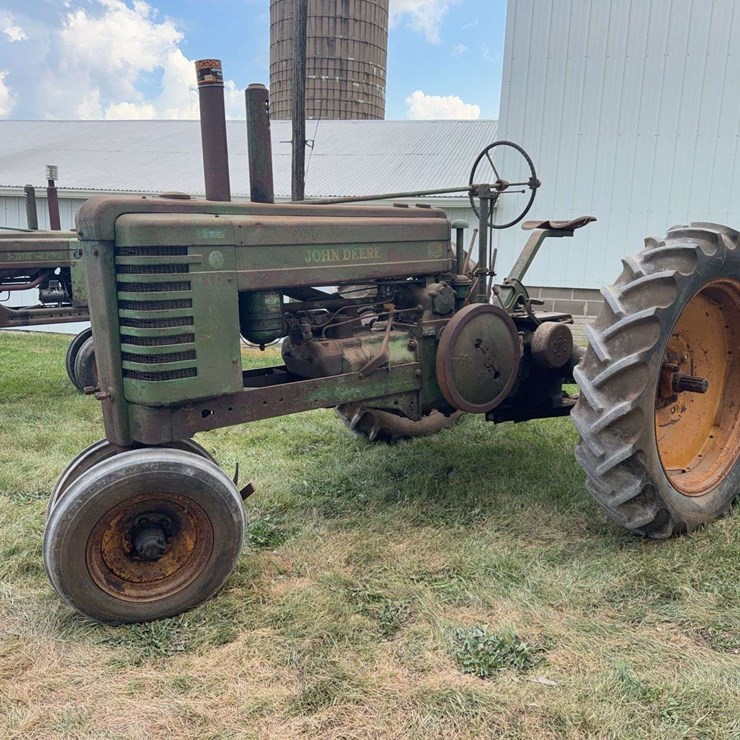 JOHN DEERE A