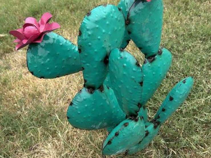 #123-•-metal-art---medium-cactus-w/pink-flowers-image-1