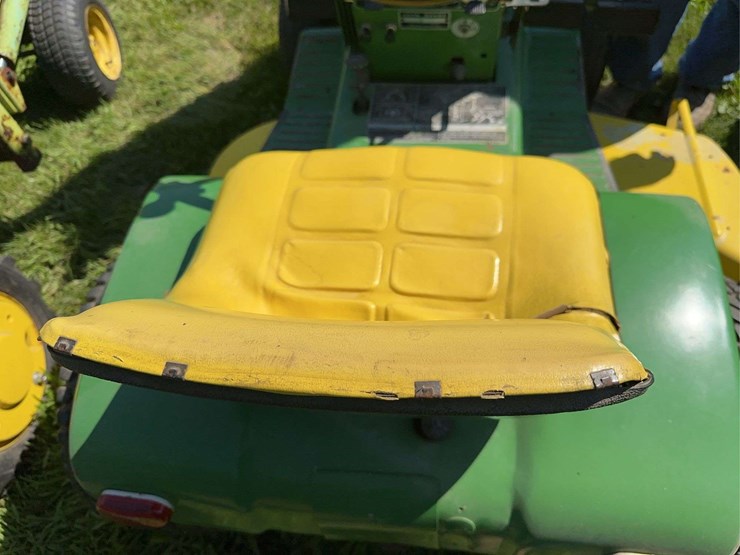 john-deere-140-image-17