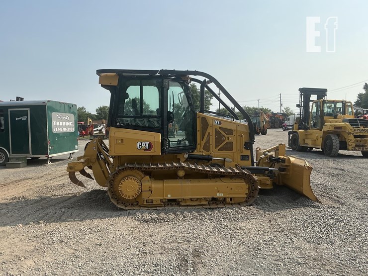 2023-caterpillar-d1-image-5