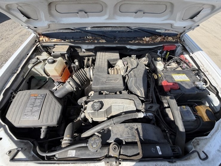 2012-chevrolet-colorado-lt-image-12
