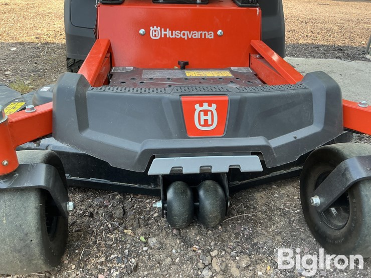 husqvarna-z-254f-zero-turn-lawn-mower-image-12