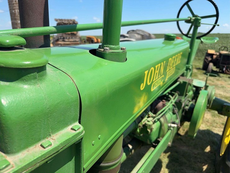 john-deere-b-image-11