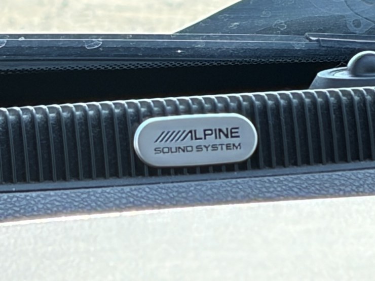 2017-ram-1500-laramie-image-41