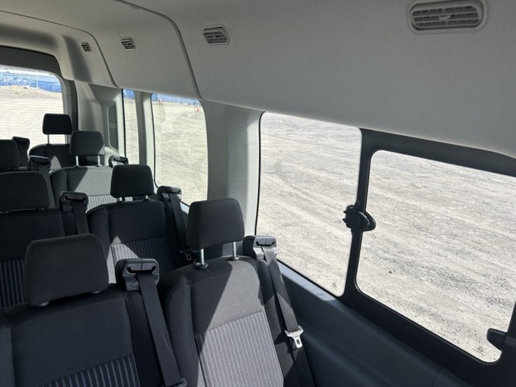 2018-ford-transit-image-23