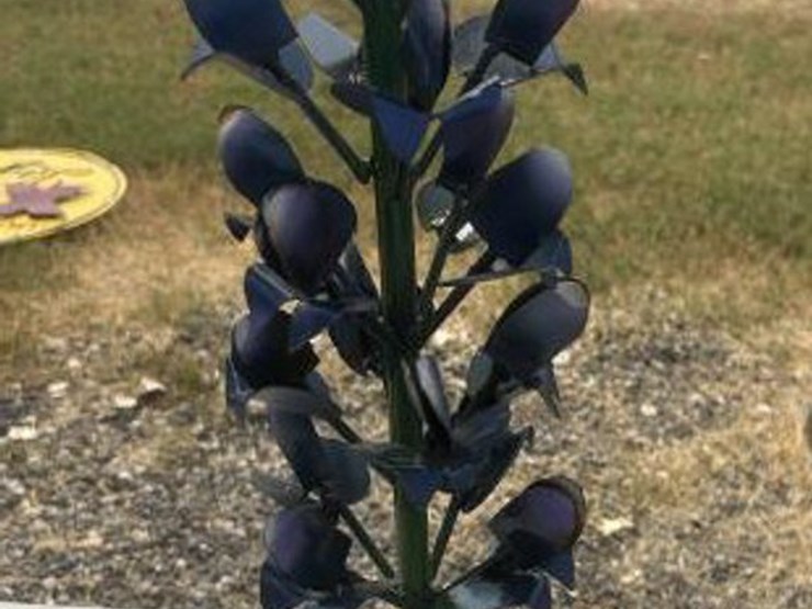 #154-•-metal-art---medium-bluebonnet-image-1