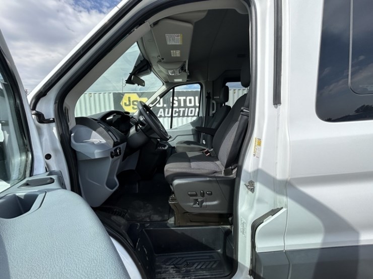 2018-ford-transit-image-13