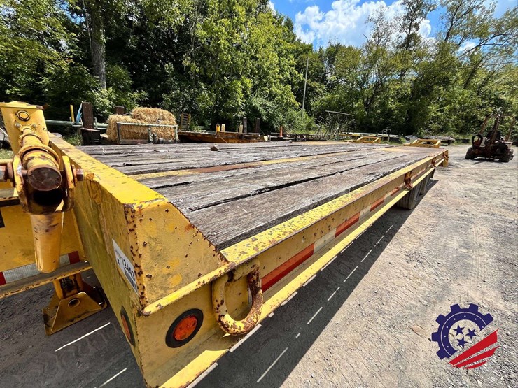2018-better-built-22.5t-dual-t/a-equipment-trailer-image-17