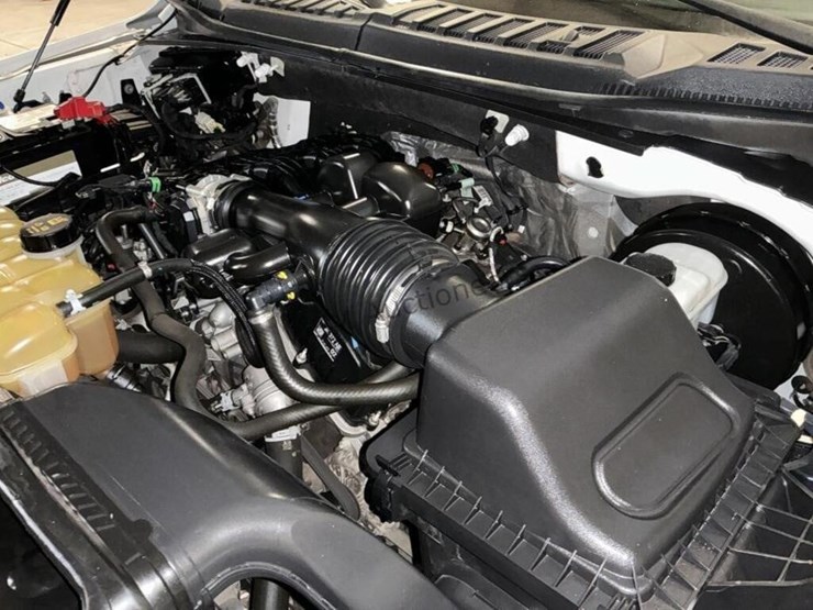 2020-ford-f150-image-11