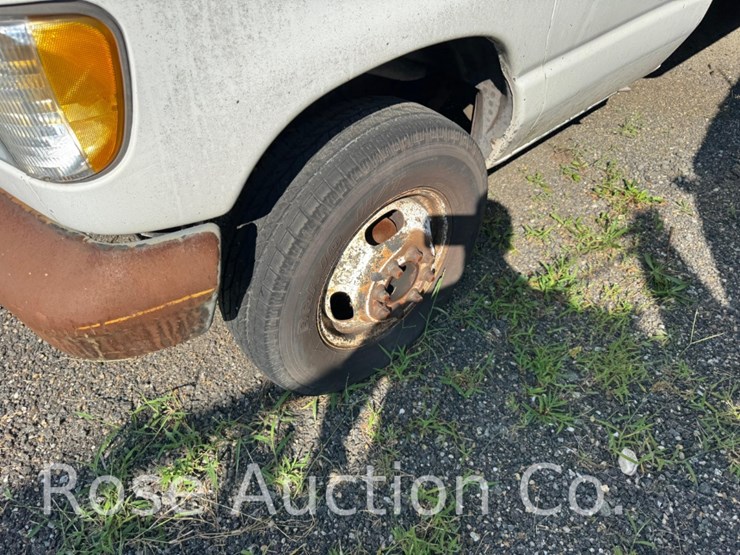 2000-ford-e350-image-7