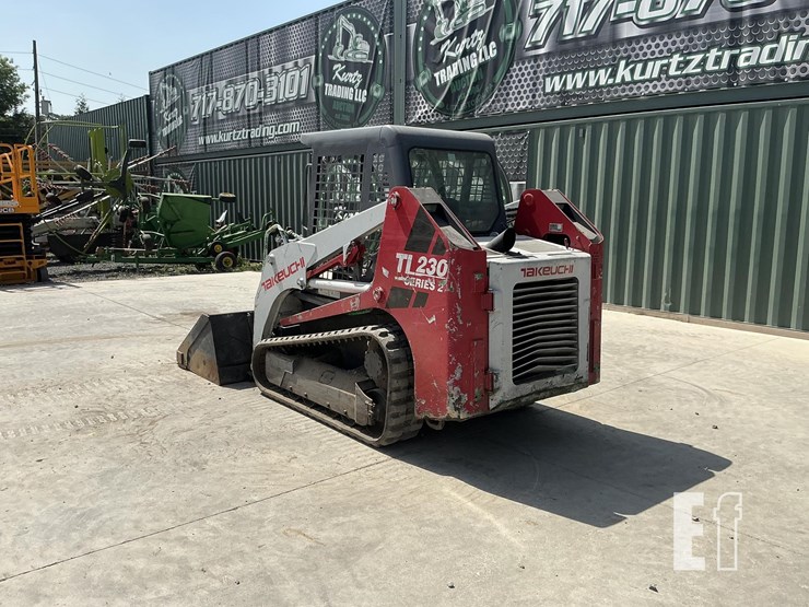 2013-takeuchi-tl230-image-2