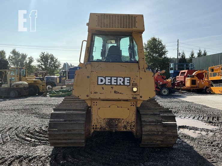 2005-deere-700h-lgp-image-3