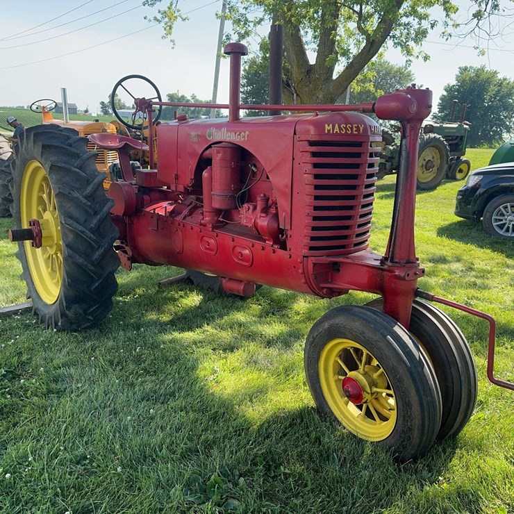 MASSEY-HARRIS CHALLENGER