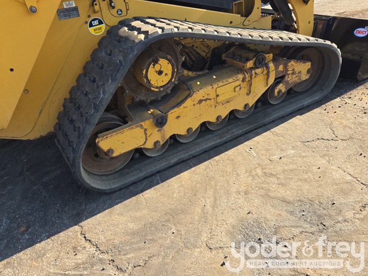 2022-caterpillar-279d3-image-11