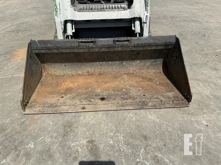 2013-takeuchi-tl230-image-11