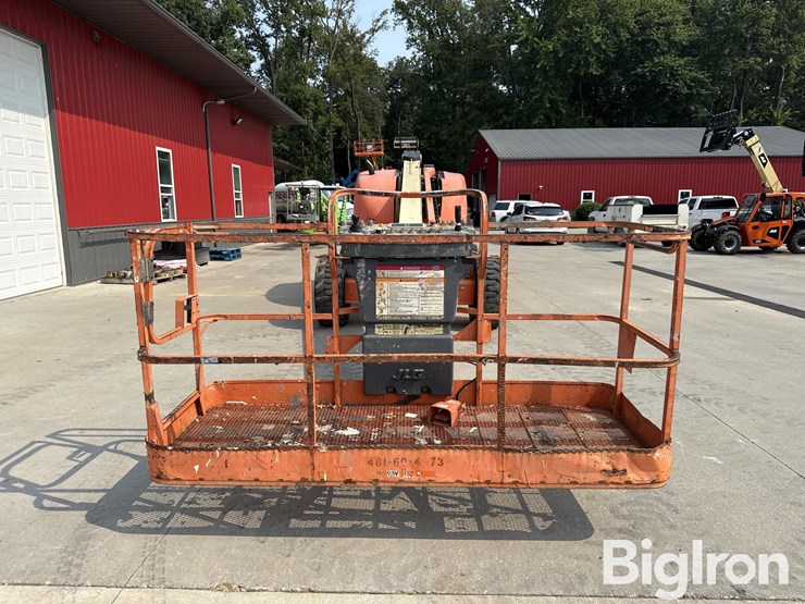 2004-jlg-600s-image-2