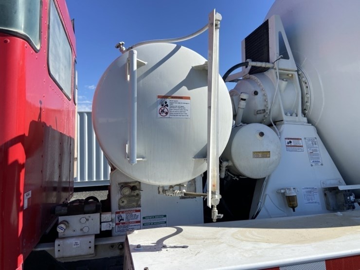 2004-kenworth-w900-image-23