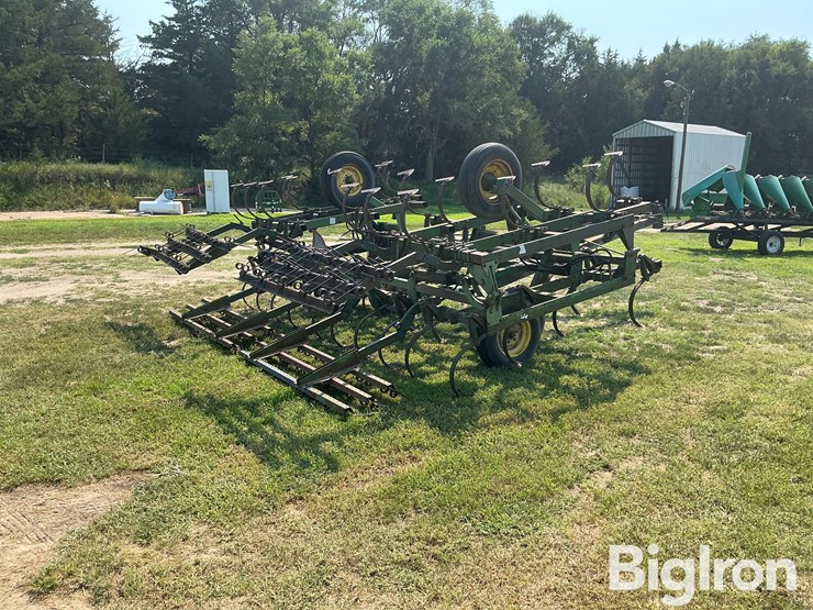 john-deere-26-image-5