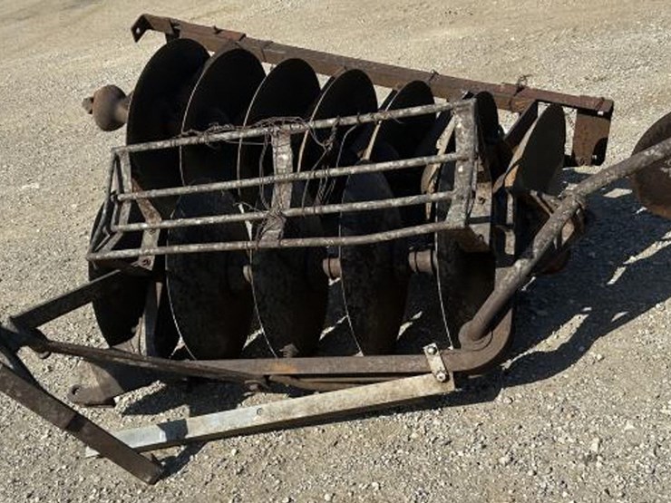 #14-•-3-pt-disc-plow-image-3
