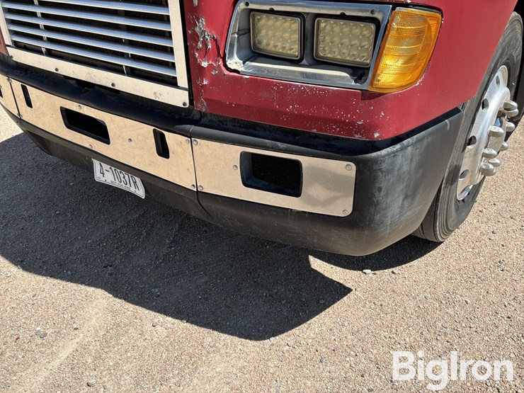 1995-freightliner-fld112-image-13