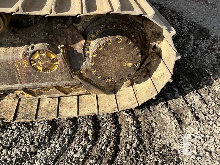 2014-komatsu-d51pxi-22-image-9