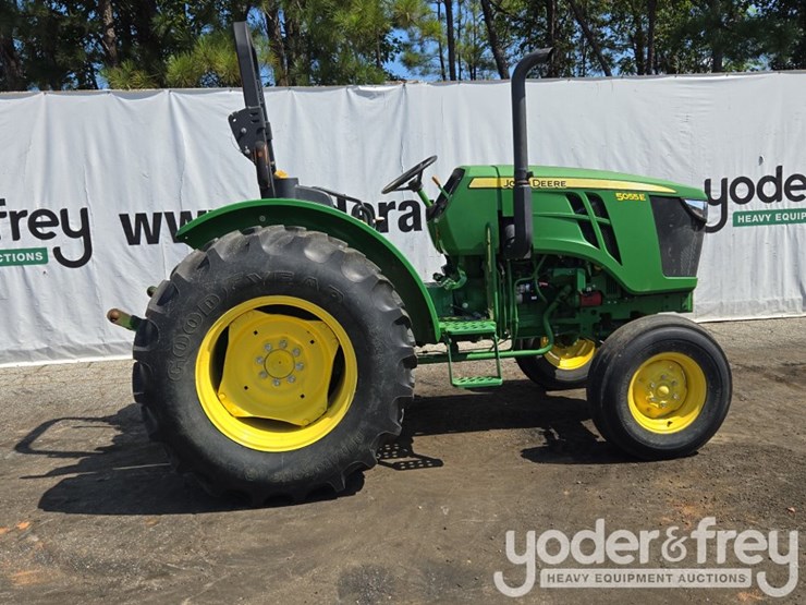 2016-john-deere-5055e-image-6