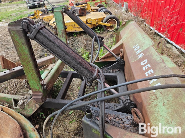 1980-john-deere-524-image-12