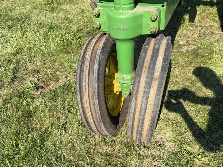 john-deere-a-image-9